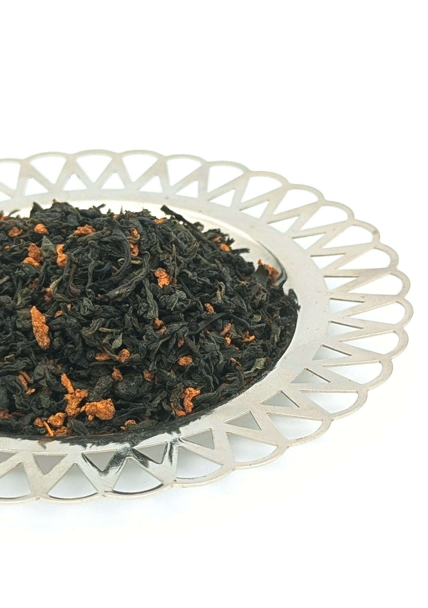 Organic blend of green tea and turmeric