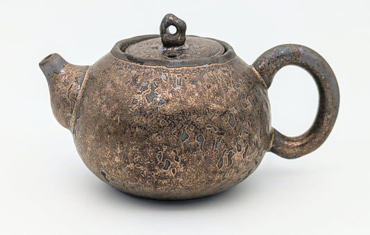 Rust glazed teapot - Tea Topia