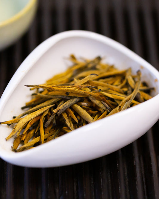 Da Jin Zhen Black Tea - Giant Golden Needle