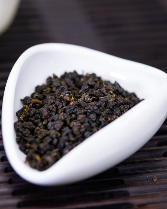 Charcoal roasted dark oolong