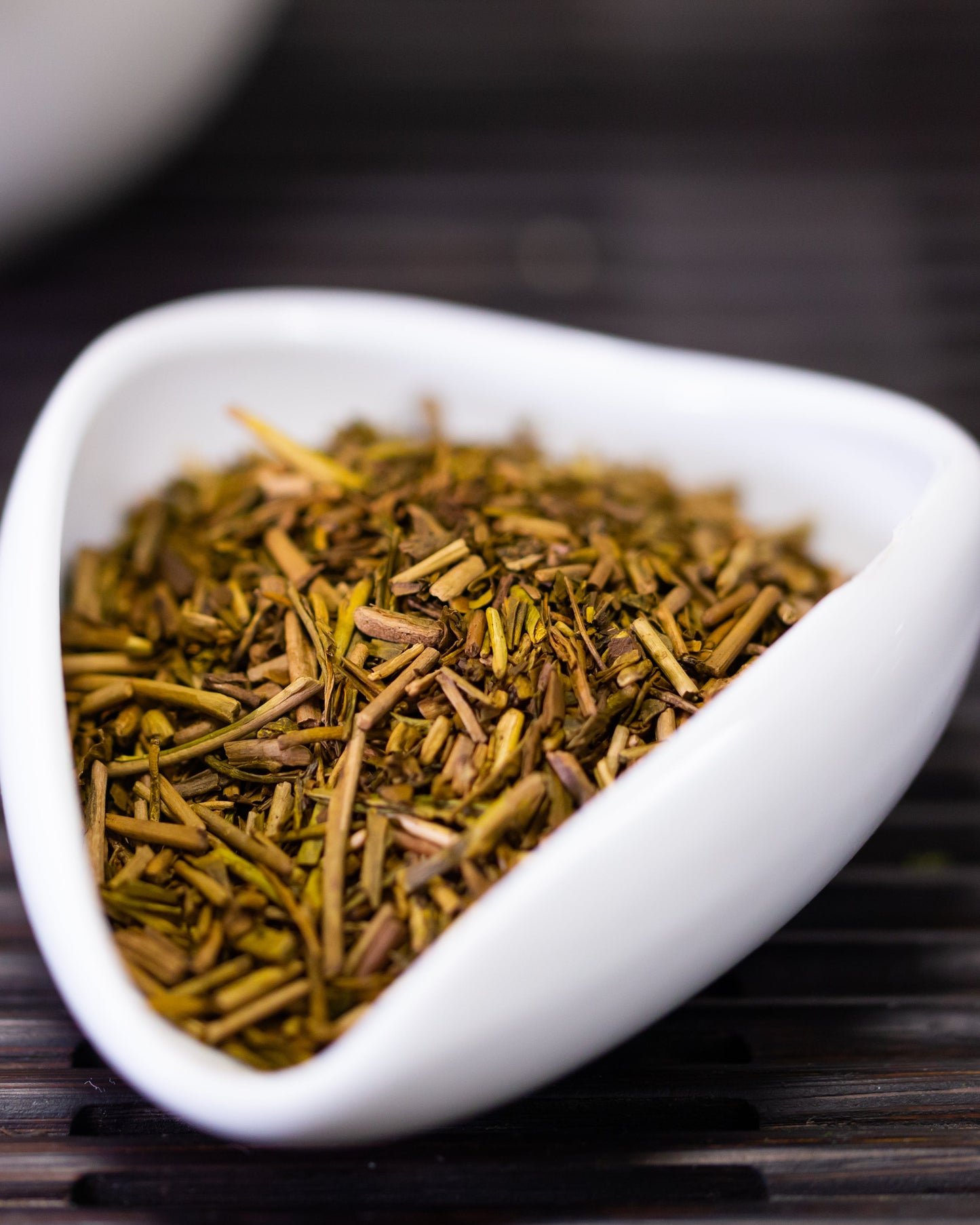 Печена Кукича (焙じ茎茶) - Японски зелен чай от стебла
