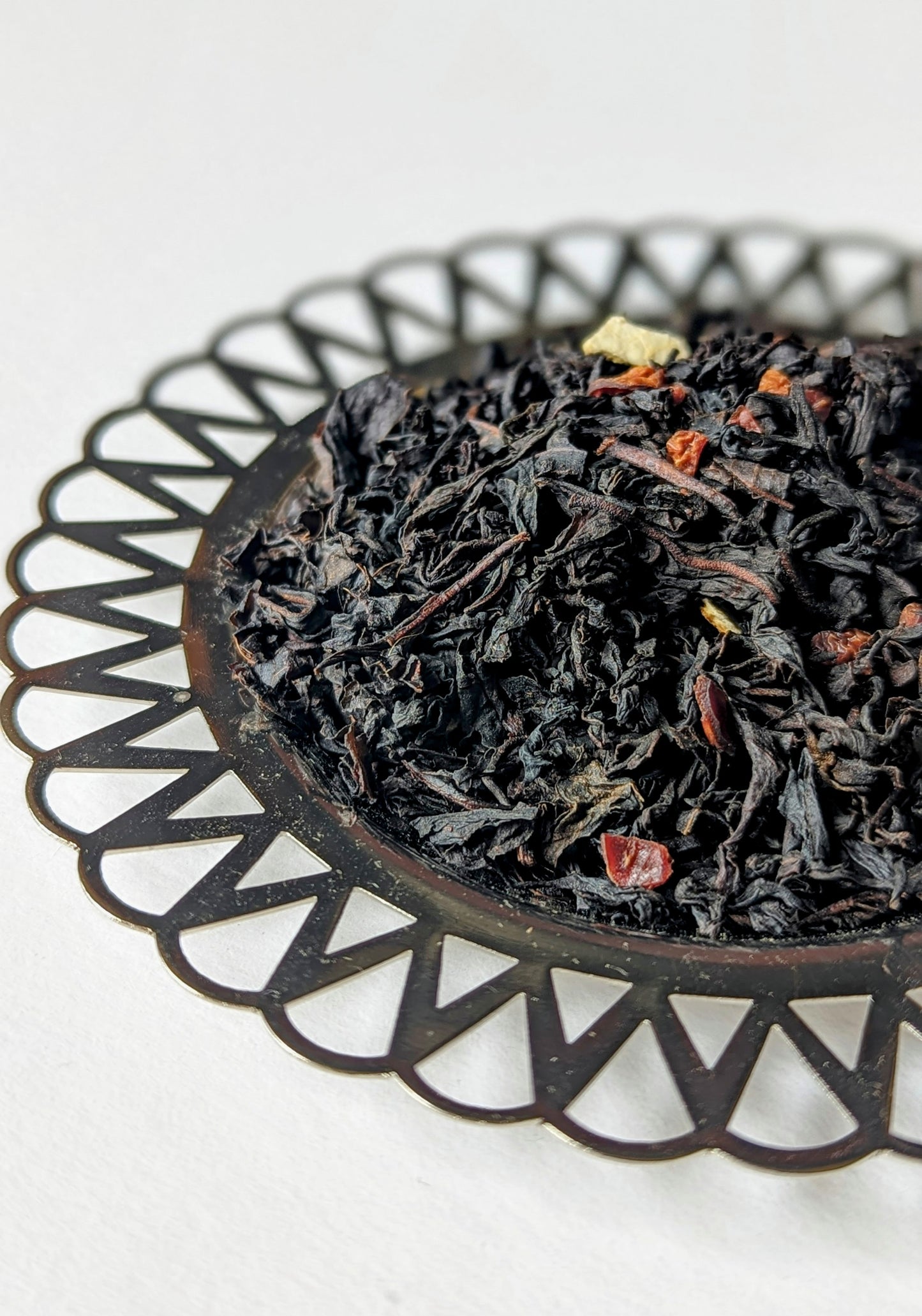 Black tea with Mango and Cranberry - Черен чай с манго и червена боровинка 